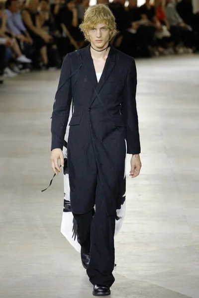 Look 40